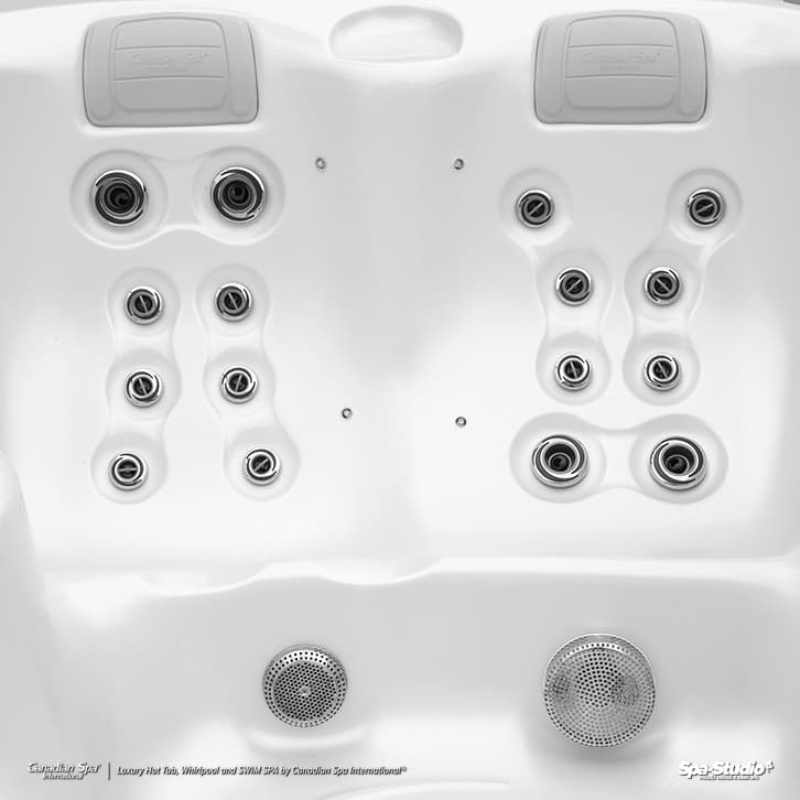 Wanna SPA Clawn 2by4 Canadian Spa — dwa siedziska z zagłówkami i grupami dysz