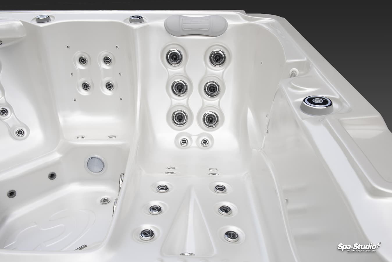 Wanna SPA Delphina 3 Generation Canadian Spa — siedziska z dyszami i zagłówkami
