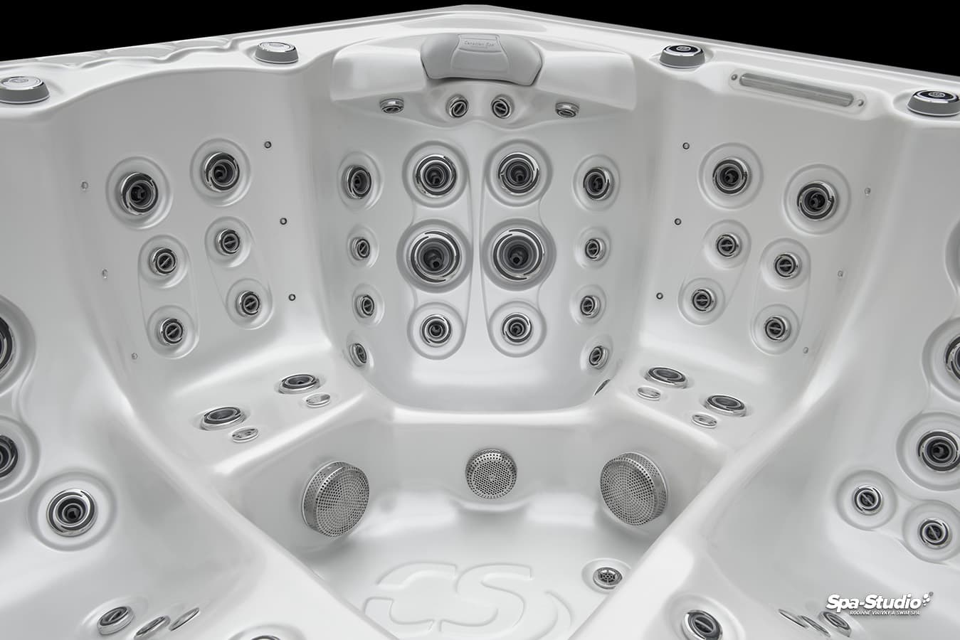 Wanna SPA Marlin Geometric Canadian Spa — leżanka z gęstym układem dysz