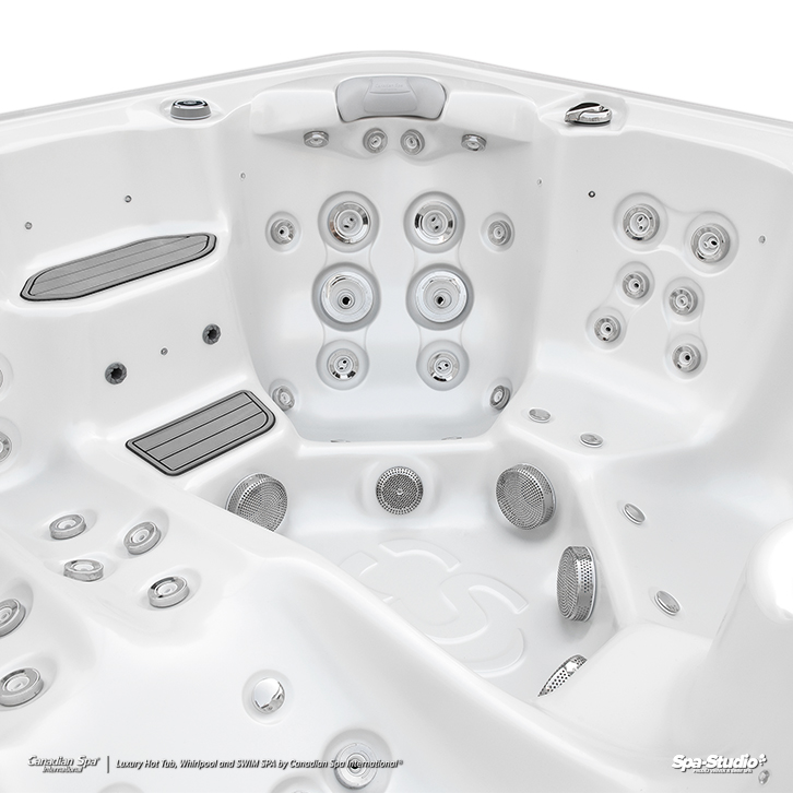 Wanna SPA Nemo Triton Canadian Spa — wnętrze z leżanką i dyszami