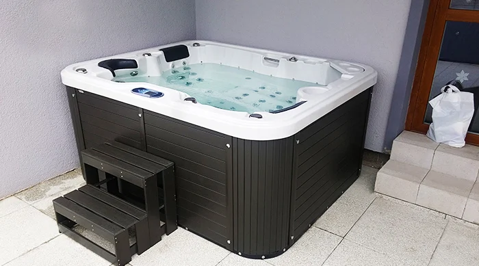 Realizacja wanny SPA Canadian Spa — 1