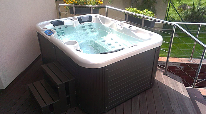 Realizacja wanny SPA Canadian Spa — 8