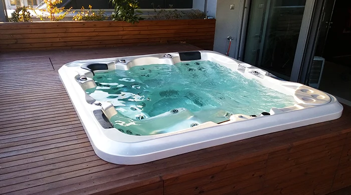 Realizacja wanny SPA Canadian Spa — 2