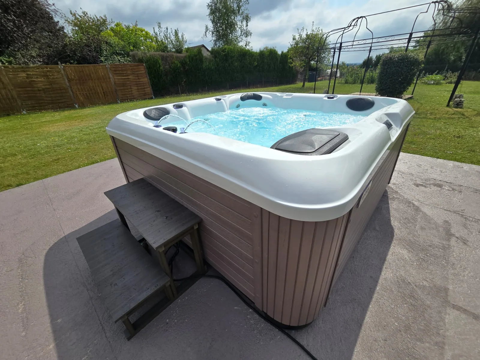 Wanna SPA Vendom Corfou — realizacja u klienta